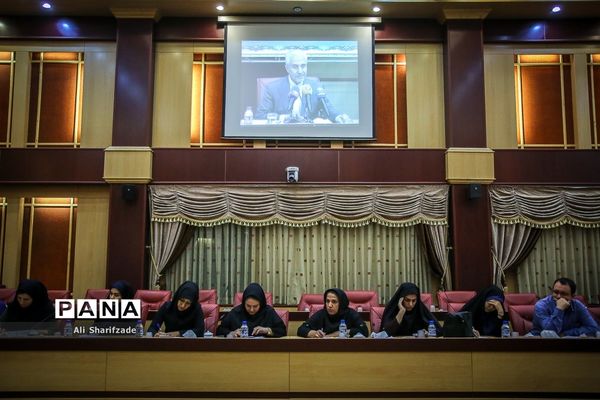 نشست خبری وزیر علوم، تحقیقات و فناوری