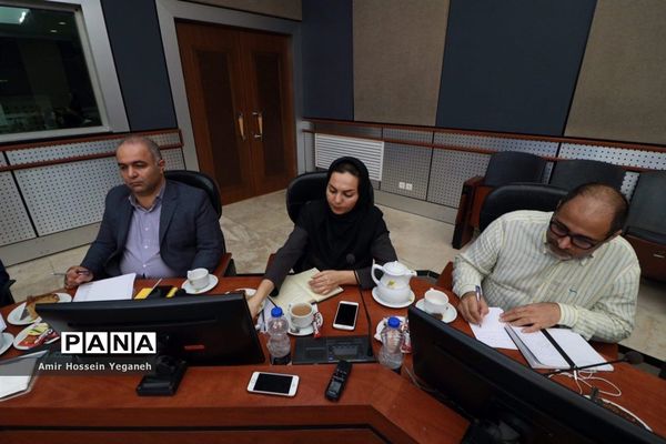 نشت اصحاب رسانه با مدیران و معاونان اقتصادی جزیره کیش