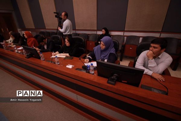 نشت اصحاب رسانه با مدیران و معاونان اقتصادی جزیره کیش