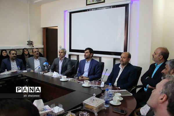 مراسم تکریم و معارفه معاون پژوهش و برنامه ریزی اداره کل آموزش و پرورش سیستان و بلوچستان
