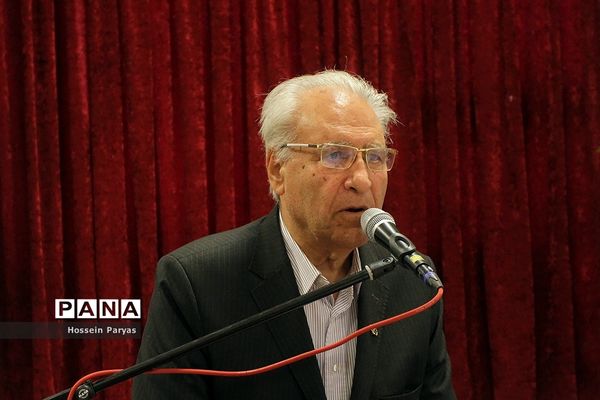 نشست هم‌اندیشی با خبرنگاران حوزه خیرین مدرسه ساز