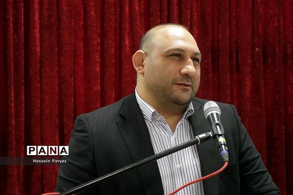 نشست هم‌اندیشی با خبرنگاران حوزه خیرین مدرسه ساز