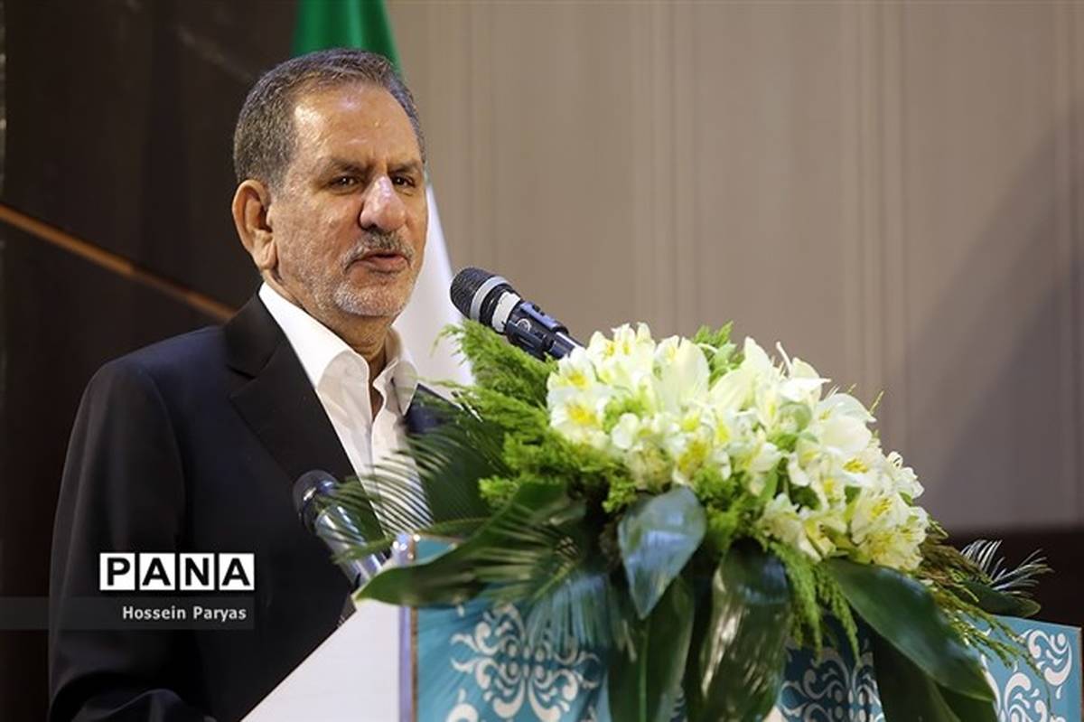 جهانگیری: دولت از وجود ضعف ساختاری در ارتباط با نخبگان و مردم آگاهی دارد