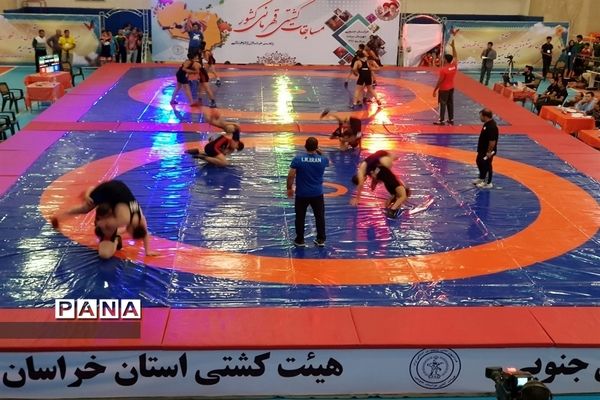 مسابقات  کشتی خردسالان قهرمانی کشور