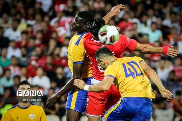 دیدار تیم‎های  پرسپولیس تهران و نفت مسجد سلیمان