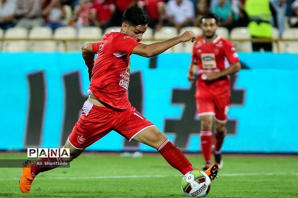 دیدار تیم‎های  پرسپولیس تهران و نفت مسجد سلیمان