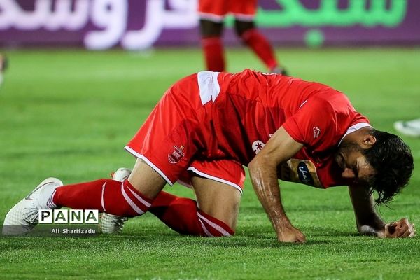 دیدار تیم‎های  پرسپولیس تهران و نفت مسجد سلیمان