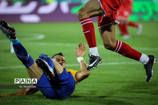 دیدار تیم‎های  پرسپولیس تهران و نفت مسجد سلیمان