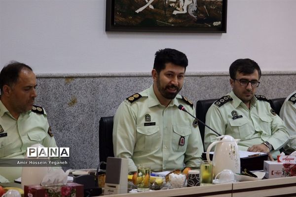 تقدیر از خبرنگاران حوزه نیروی انتظامی در روز خبرنگار