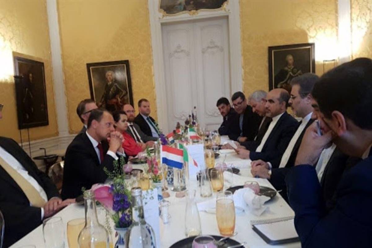 ایران و هلند روابط مردمی و کنسولی خود را گسترش می‌دهند