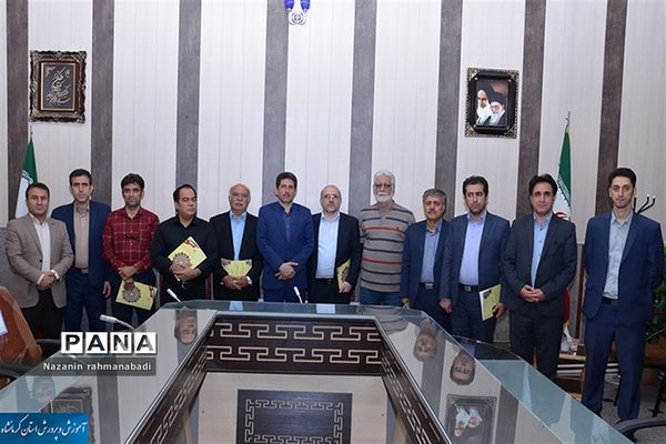 آیین تجلیل از مدیران فرهنگی رسانه های مکتوب