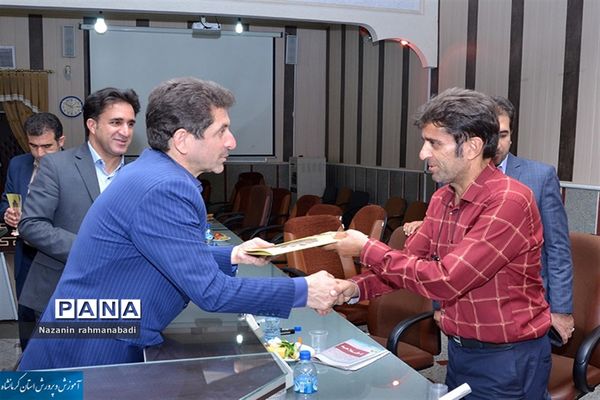 آیین تجلیل از مدیران فرهنگی رسانه های مکتوب