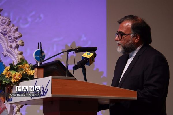 اختتامیه چهارمین جشنواره شعر و سرود ایران در کیش