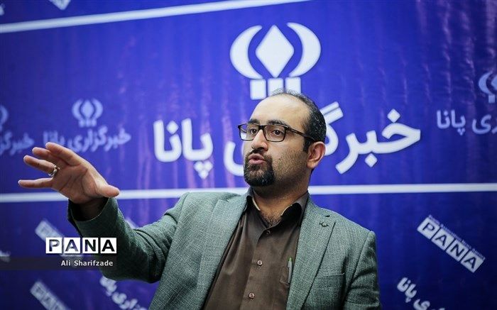 نظری، عضو شورای شهر تهران:سن خدمت شهردار تهران پُر نشده است و مشکلی برای ادامه کار ندارد