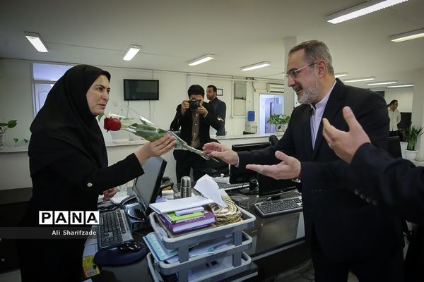 بازدید وزیر آموزش و پرورش از خبرگزاری پانا به مناسبت روز خبرنگار