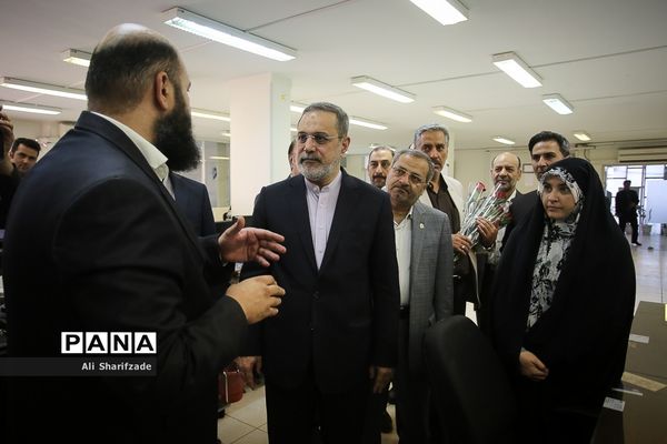 بازدید وزیر آموزش و پرورش از خبرگزاری پانا به مناسبت روز خبرنگار