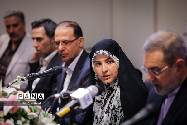 بازدید وزیر آموزش و پرورش از خبرگزاری پانا به مناسبت روز خبرنگار