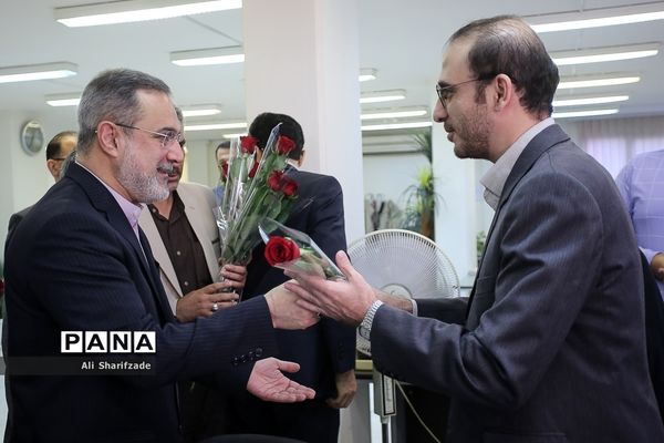 بازدید وزیر آموزش و پرورش از خبرگزاری پانا به مناسبت روز خبرنگار