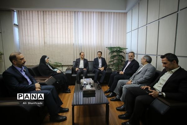 بازدید وزیر آموزش و پرورش از خبرگزاری پانا به مناسبت روز خبرنگار