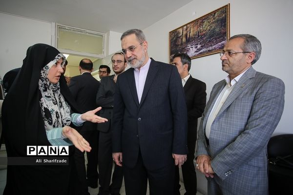 بازدید وزیر آموزش و پرورش از خبرگزاری پانا به مناسبت روز خبرنگار