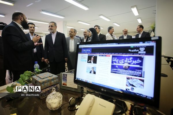 بازدید وزیر آموزش و پرورش از خبرگزاری پانا به مناسبت روز خبرنگار