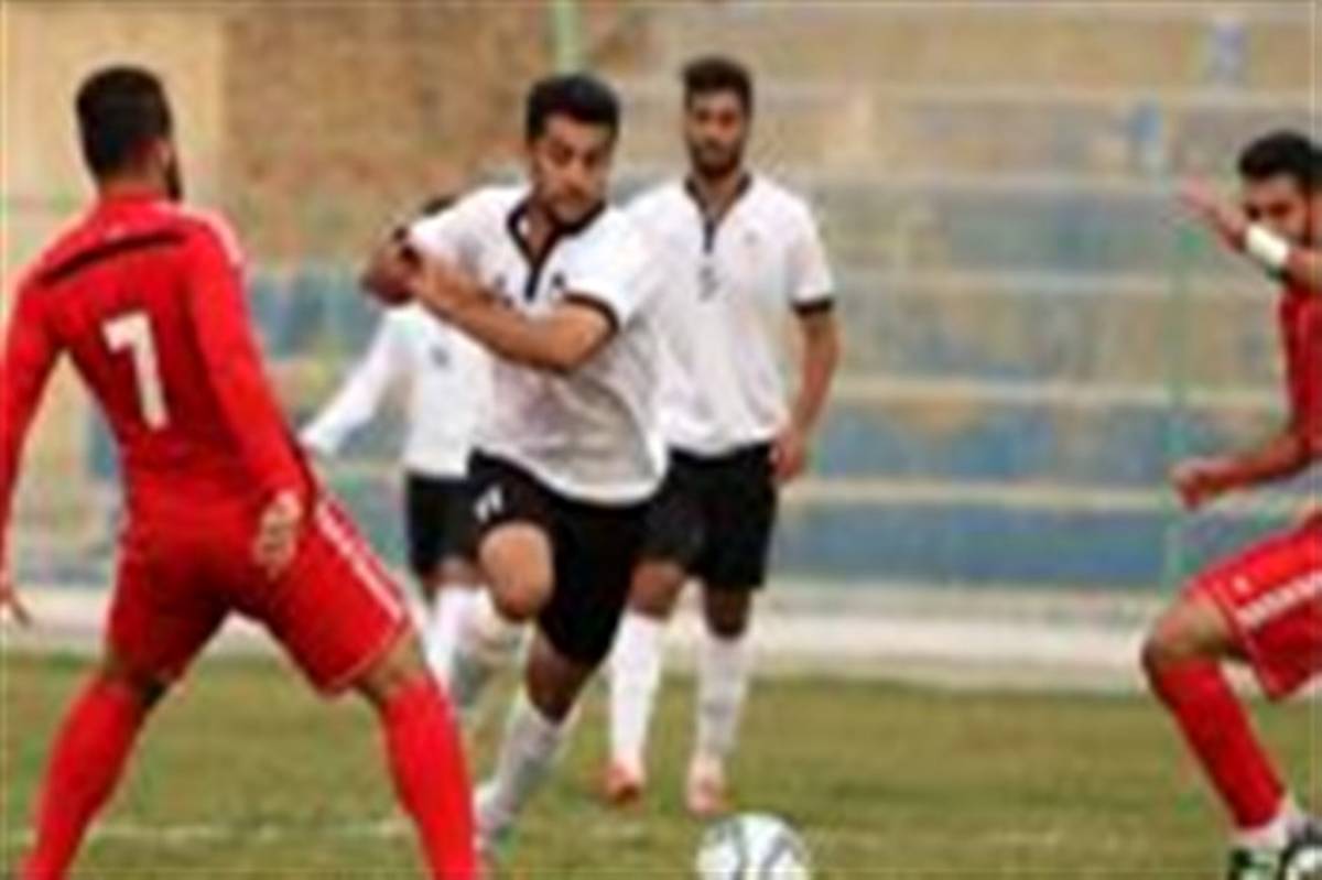 کشاورز بوکان صدرنشین لیگ برتر فوتبال آذربایجان غربی ماند