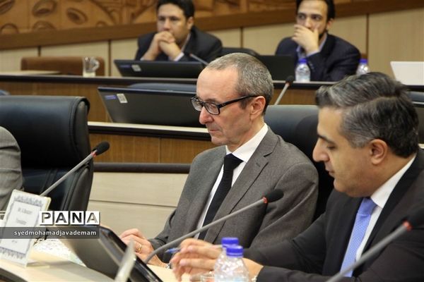 حضور سفیر اتریش در شورای شهر یزد