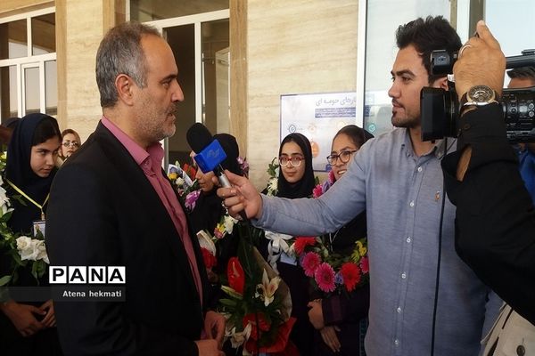 بازگشت سرفرازانه نخبگان کرجی از مسابقات علمی کاربردی خوارزمی در مشهد مقدس