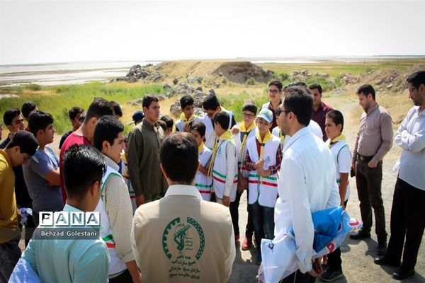 بازدید دانش آموزان پیشتاز سازمان دانش آموزی از تصفیه خانه فاضلاب  و دریاچه ارومیه