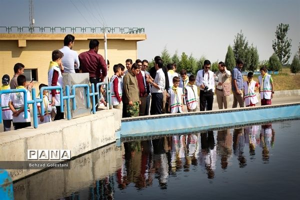 بازدید دانش آموزان پیشتاز سازمان دانش آموزی از تصفیه خانه فاضلاب  و دریاچه ارومیه