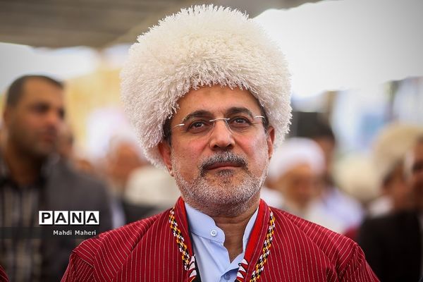 بازدید وزیر آموزش و پرورش از پروژه‌های عمرانی استان گلستان