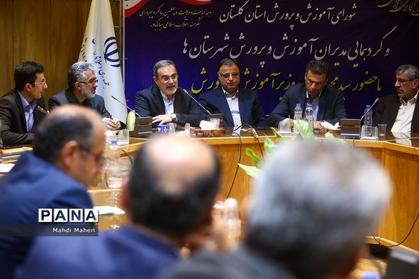 بازدید وزیر آموزش و پرورش از پروژه‌های عمرانی استان گلستان