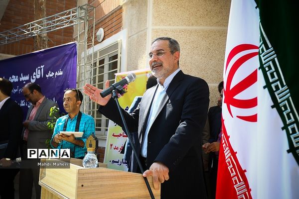 بازدید وزیر آموزش و پرورش از پروژه‌های عمرانی استان گلستان
