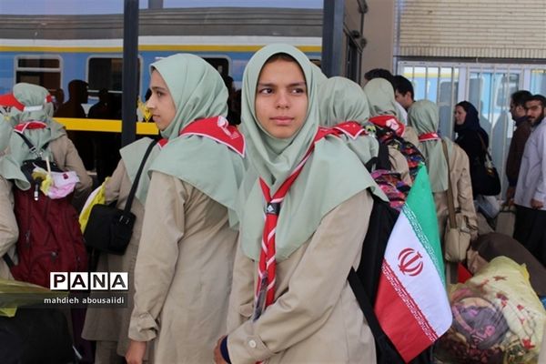 استقبال از پیشتازان دختر شرکت کننده در اردوی ملی