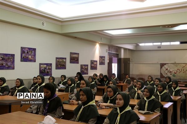 پیش اردوی دانش آموزان دختر پیشتاز خراسان رضوی شرکت کننده در اردوی ملی
