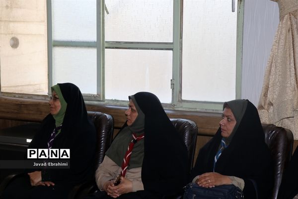 پیش اردوی دانش آموزان دختر پیشتاز خراسان رضوی شرکت کننده در اردوی ملی