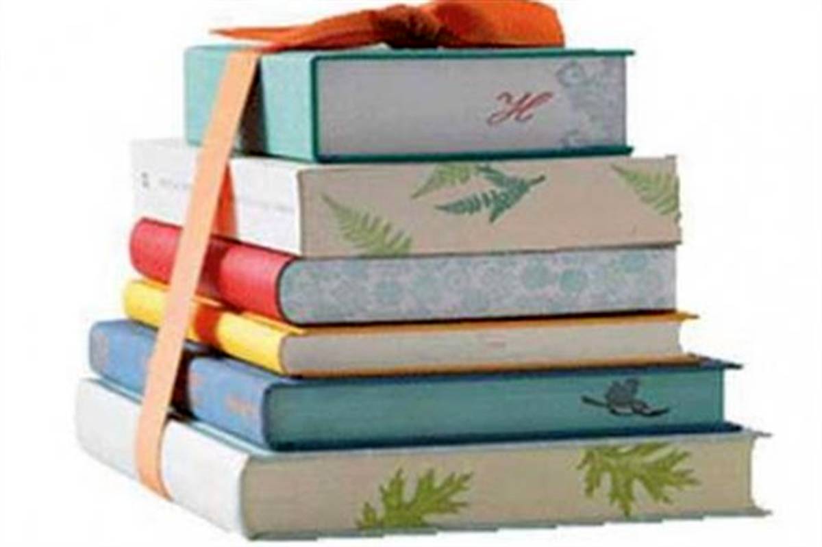 اهدای 4 هزار عنوان کتاب ، به کتابخانه های عمومی شهرستان قاینات