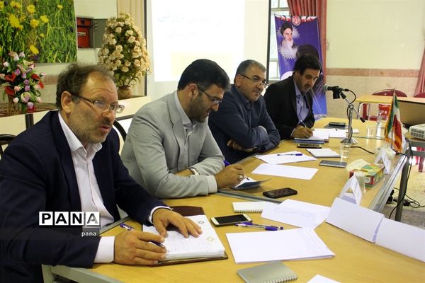 گردهمایی معاونین پرورشی مناطق جوار مراغه دراردوگاه المهدی‌(عج)