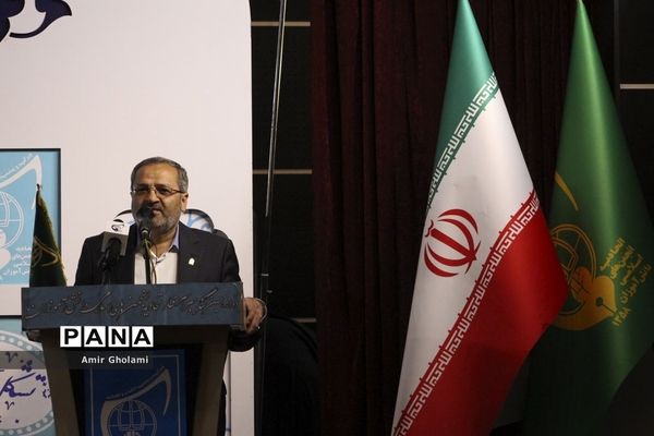 اجلاس سوم دوازدهمین کنگره سراسری اتحادیه انجمن های اسلامی دانش آموزان