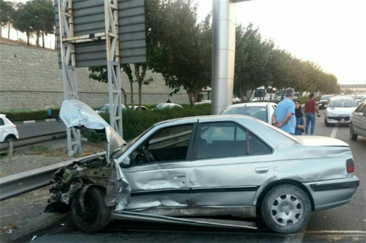 تصادف مرگبار در اتوبان تهران - کرج + تصاویر