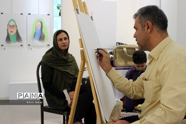 نمایشگاه کاریکاتور کارکنان آموزش و پرورش فارس