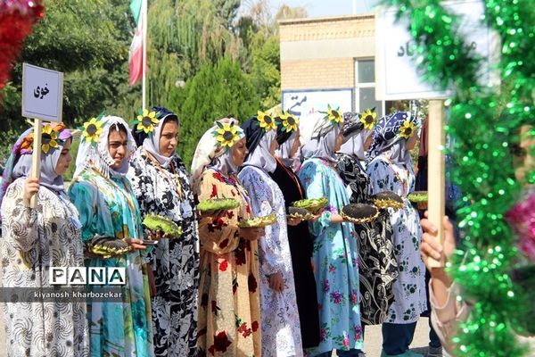 افتاحیه اولین اردوی آموزشی - توجیهی دانش آموزی همیار مشاور آذربایجان غربی در ارومیه