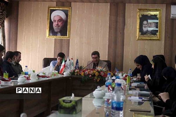 نشست صمیمی خبرنگاران پانا با اسد فلاح عضو انجمن صنفی روزنامه نگاران ایران