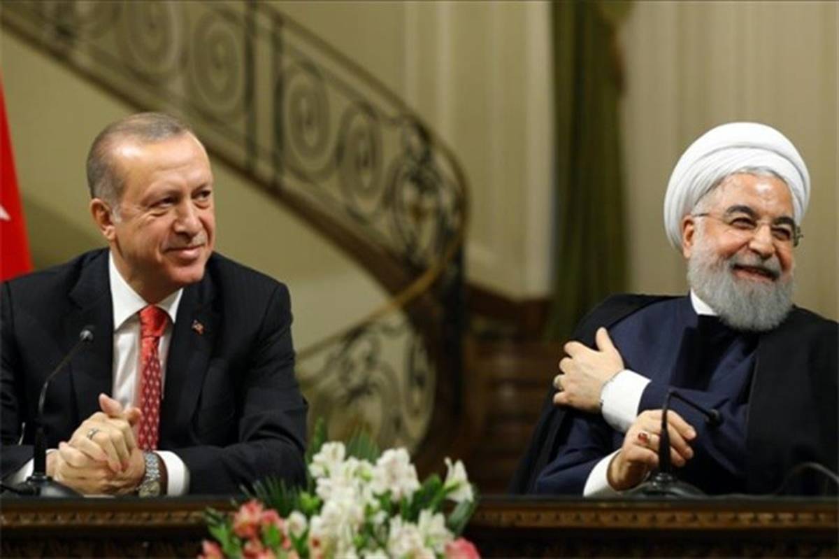 روحانی: ایران و ترکیه باید برای مقابله با تحریم‌های آمریکا روابط اقتصادی خود را گسترش دهند