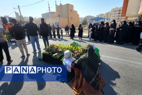 حضور پرشور عزاداران در سالروز شهادت حضرت فاطمه زهرا (س)