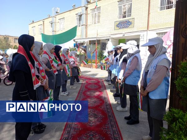 آیین نواختن زنگ سپاس معلم در تریت جام