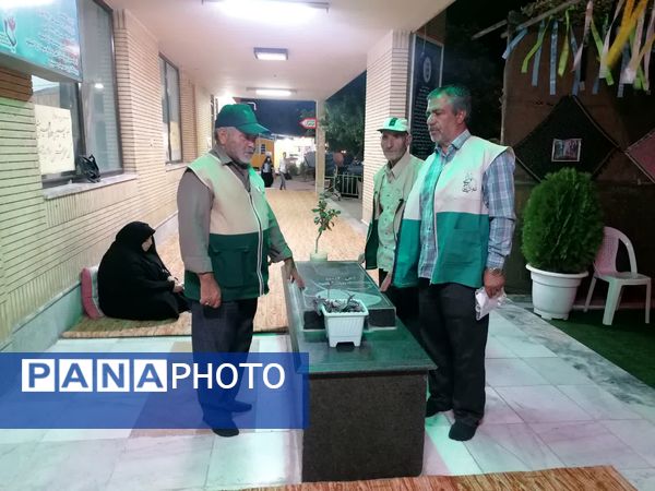 جلوه‌های از عاشقی زائرین و خادمیاران در موکب حضرت فاطمه زهرا (س) 
