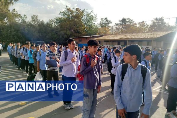 برگزاری مراسم تکریم از فرزند شهید سهیل رستمیان در ناحیه یک شهرری