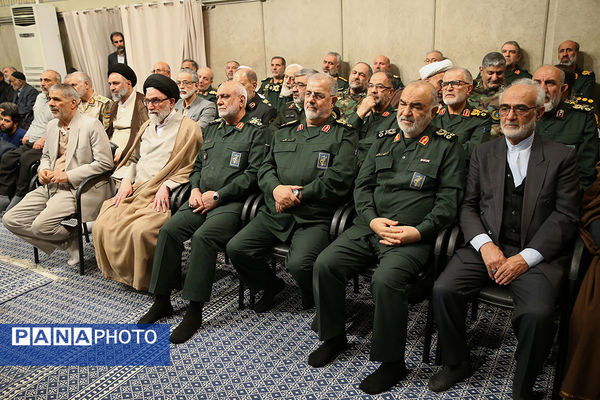 دیدار جمعی از خانواده‌های شهدای امنیت با رهبر معظم انقلاب