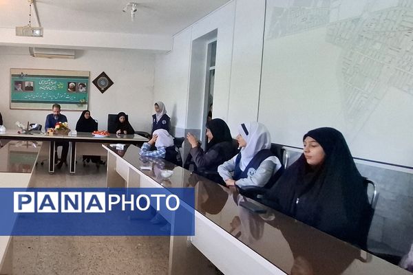 تقدیر از خبرنگاران پانا فریمان